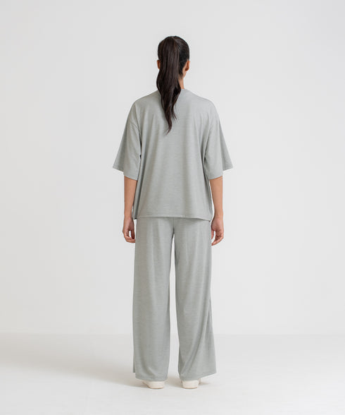 Women's LuxeLight Straight Fit Pants